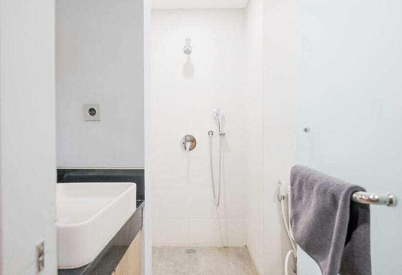 Номер Superior, Sans Hotel Puri Indah Jakarta