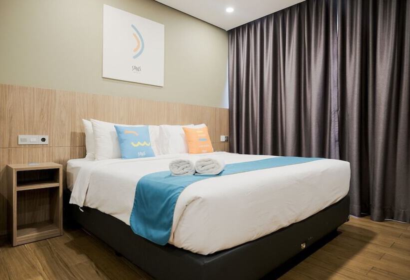 Люкс, Sans Hotel Puri Indah Jakarta