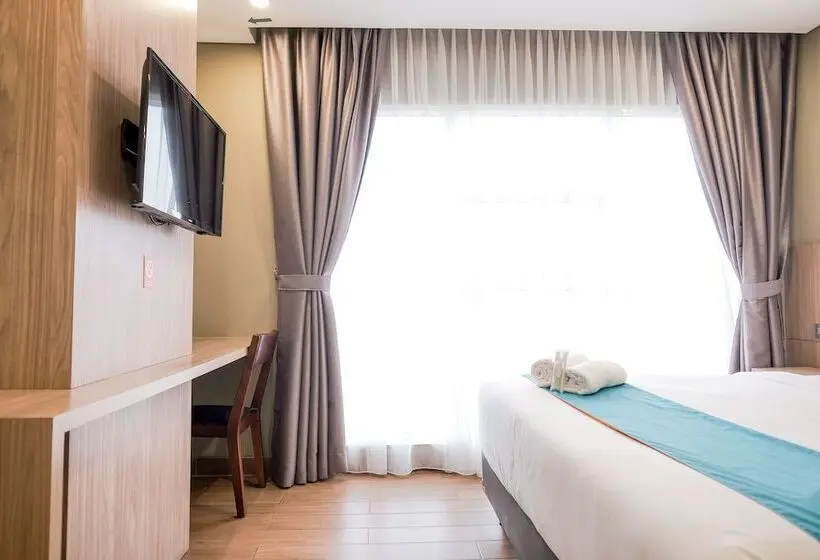 スイート, Sans Hotel Puri Indah Jakarta