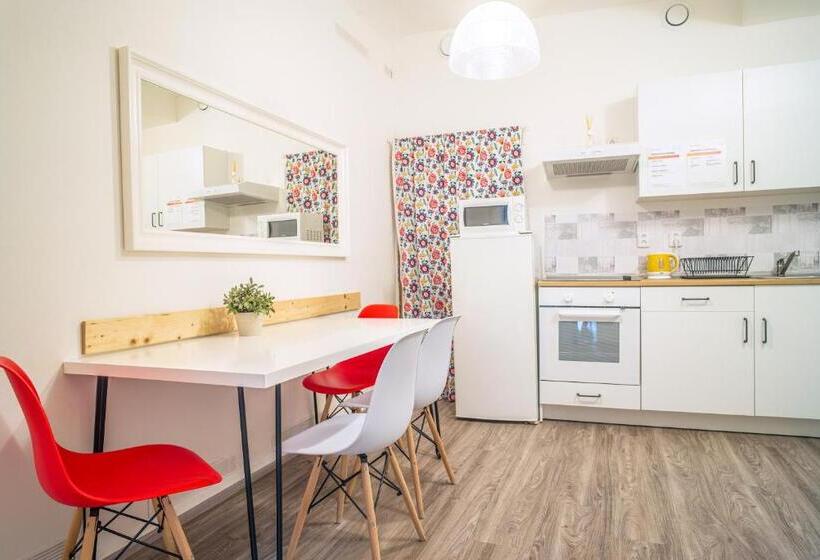 Апартаменты 1 Спальня, Internesto Brno