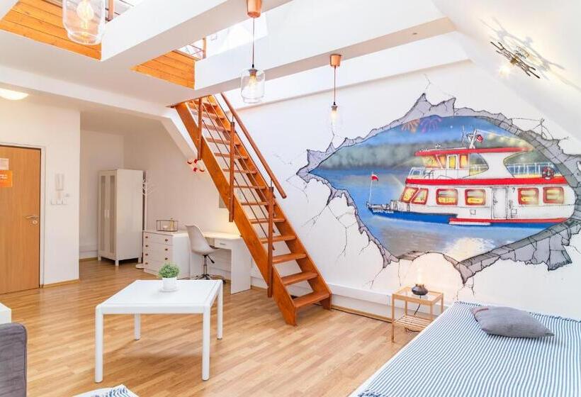 Семейный Номер Совместный Санузел, Internesto Brno