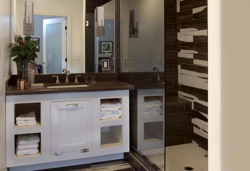 스탠다드 룸 킹사이즈 침대, The Grand Idyllwild Lodge