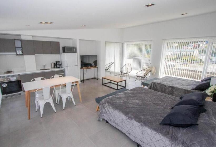 Deluxe Studio, De La Costa Apartamentos