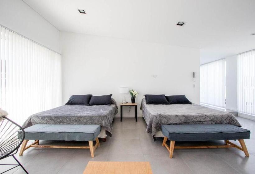 Deluxe Studio, De La Costa Apartamentos