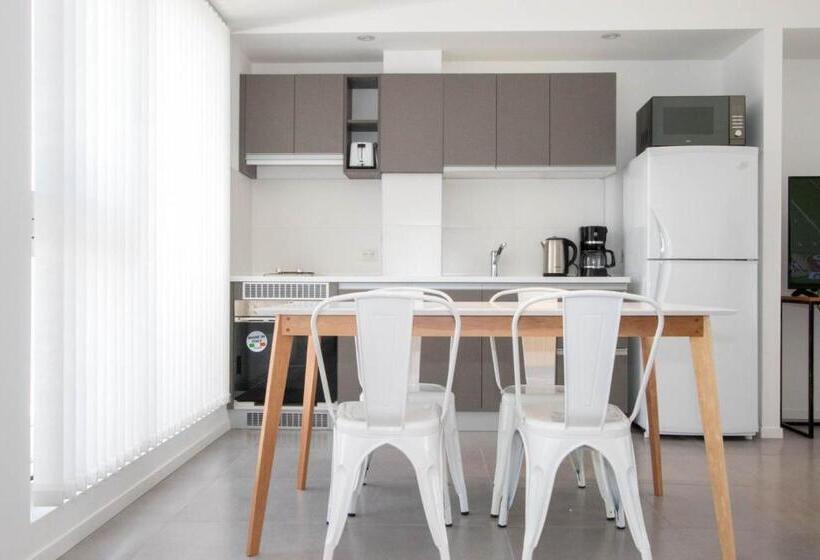 Deluxe Studio, De La Costa Apartamentos