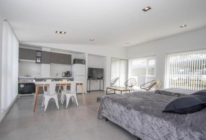 Deluxe Studio, De La Costa Apartamentos