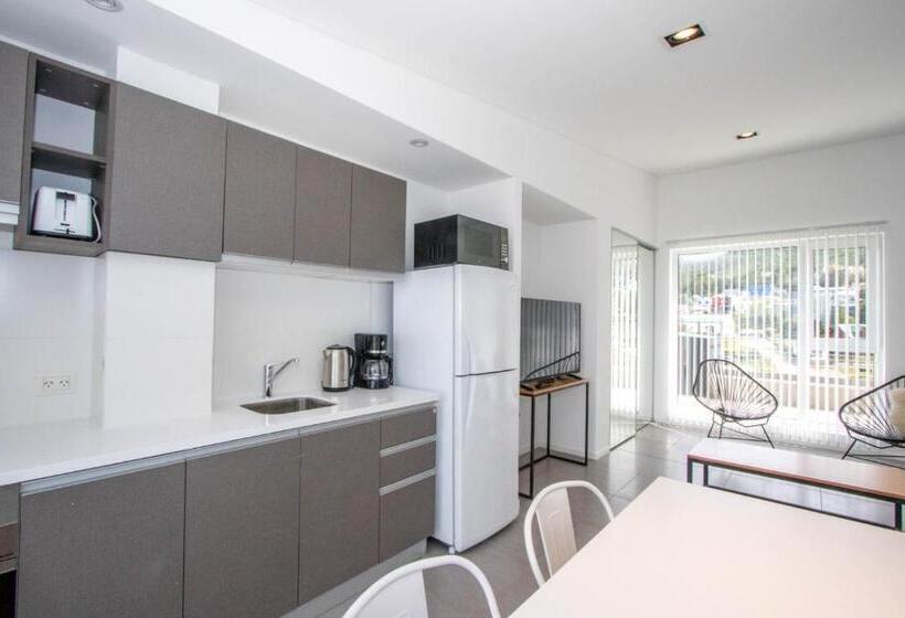 استودیوی لوکس, De La Costa Apartamentos