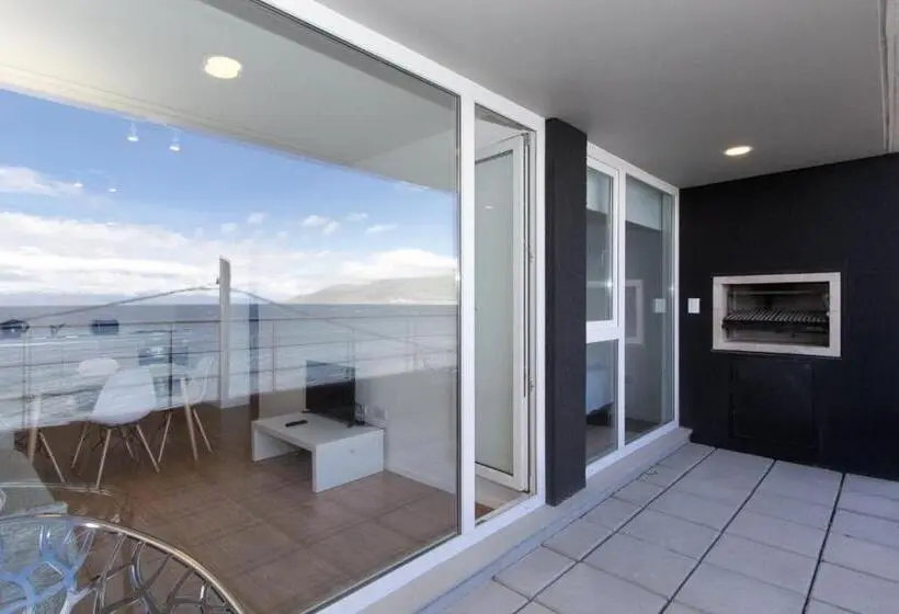 バルコニー付き1ベッドルームアパートメント, De La Costa Apartamentos