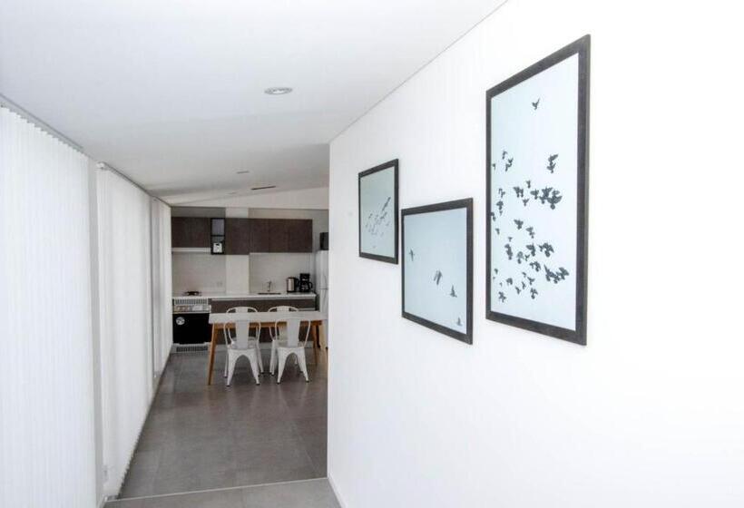 Deluxe Studio, De La Costa Apartamentos