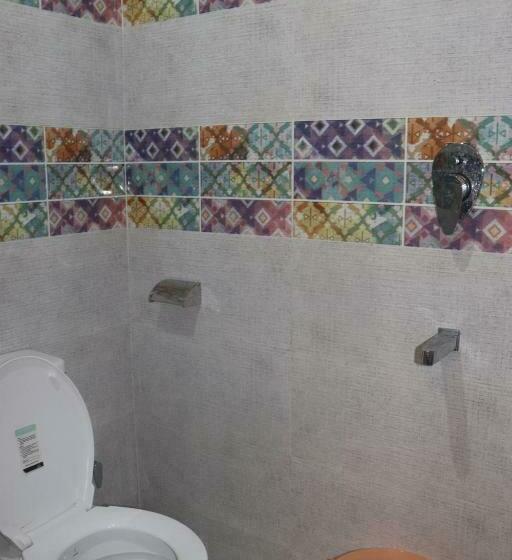 غرفة ديلوكس عائلية, Grand Suites Srirangam