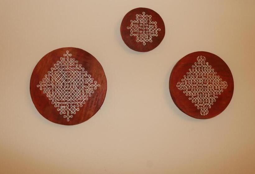 غرفة ديلوكس عائلية, Grand Suites Srirangam