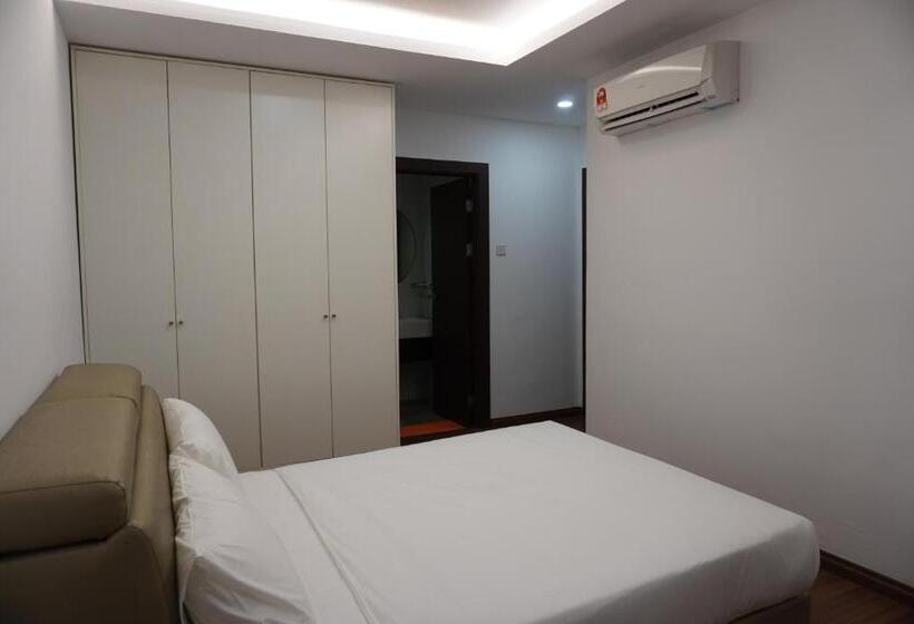 Апартаменты 3 Спальни, Luco Apartments @ Viva City Megamall