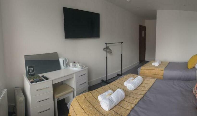 חדר סטנדרט, The Savoy