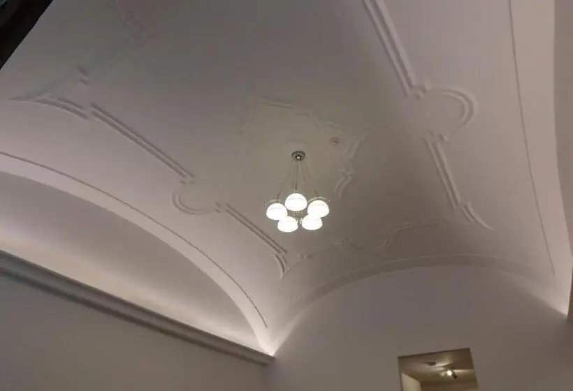 آپارتمان 1 خوابه همکف, Mecset Apartman