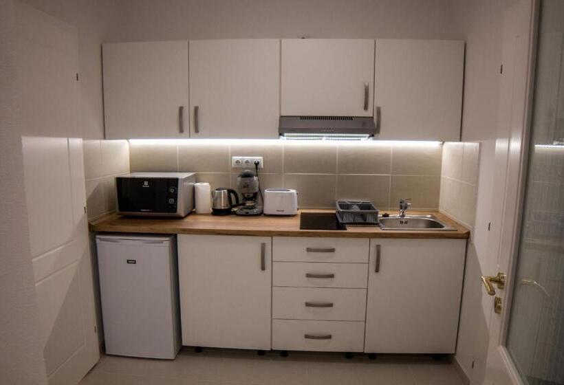 آپارتمان 1 خوابه, Mecset Apartman