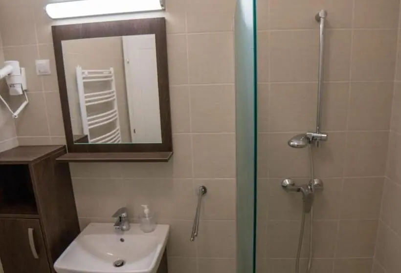 آپارتمان لوکس 1 خوابه, Mecset Apartman