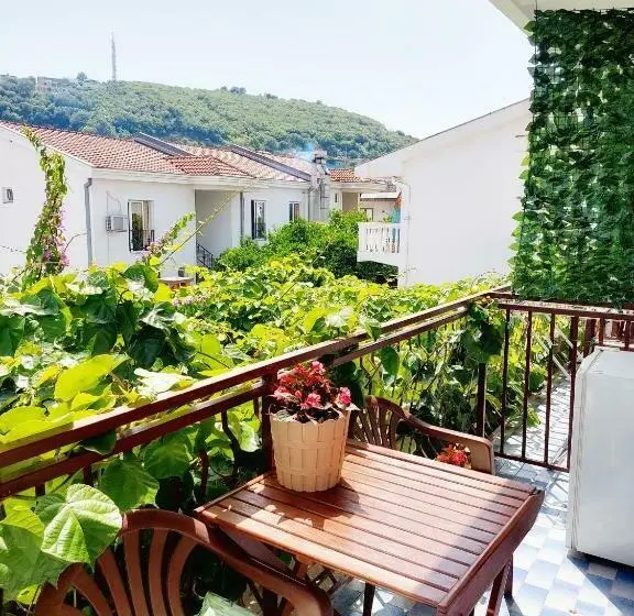 اتاق استاندارد با بالکن, Guesthouse Dona