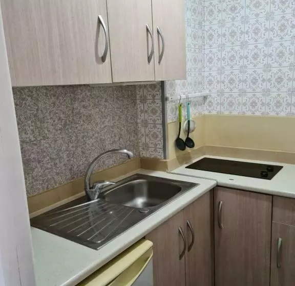 استودیوی استاندارد, Apartamentos Catalina Park