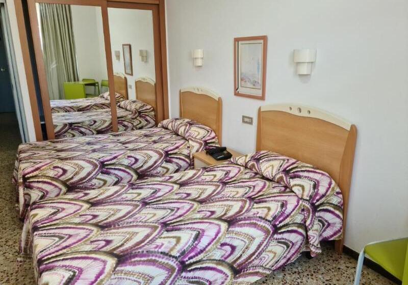 スタンダードスタジオ, Apartamentos Catalina Park