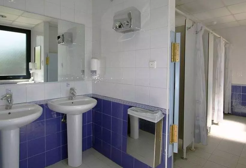تختخواب در اتاق مشترک, Bilbao Hostel