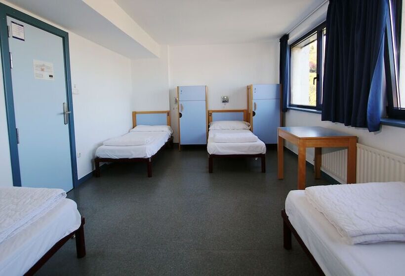 스탠다드 4인용 룸 공용 욕실, Bilbao Hostel