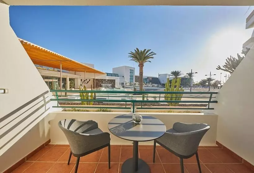 اتاق خانوادگی, Dreams Lanzarote Playa Dorada Resort & Spa