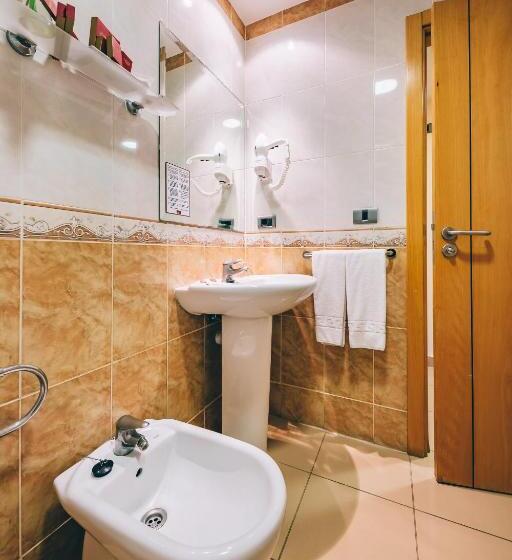 Chambre Standard avec Terrasse, Grand Muthu Golf Plaza Hotel & Spa