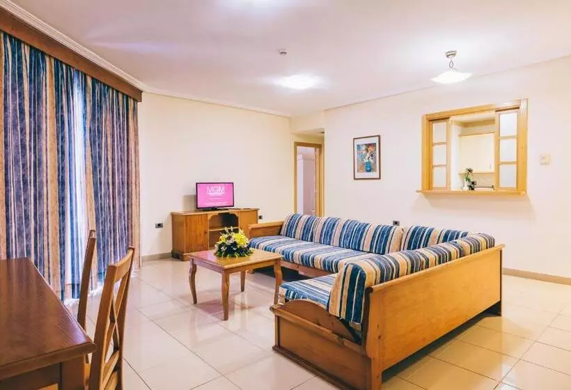 اتاق خانوادگی, Grand Muthu Golf Plaza Hotel & Spa