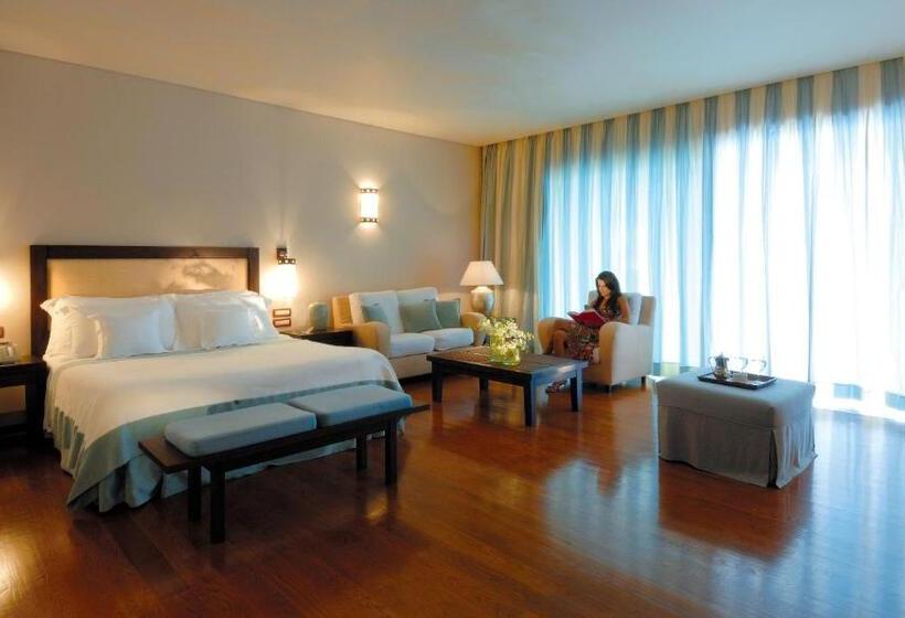 סוויטה דלוקס, Grand Resort Lagonissi