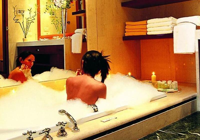 בקתה סטנדרטית, Grand Resort Lagonissi