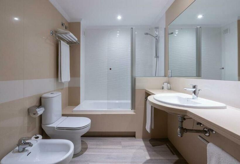 Номер Стандарт, Attica 21 Barcelona Mar