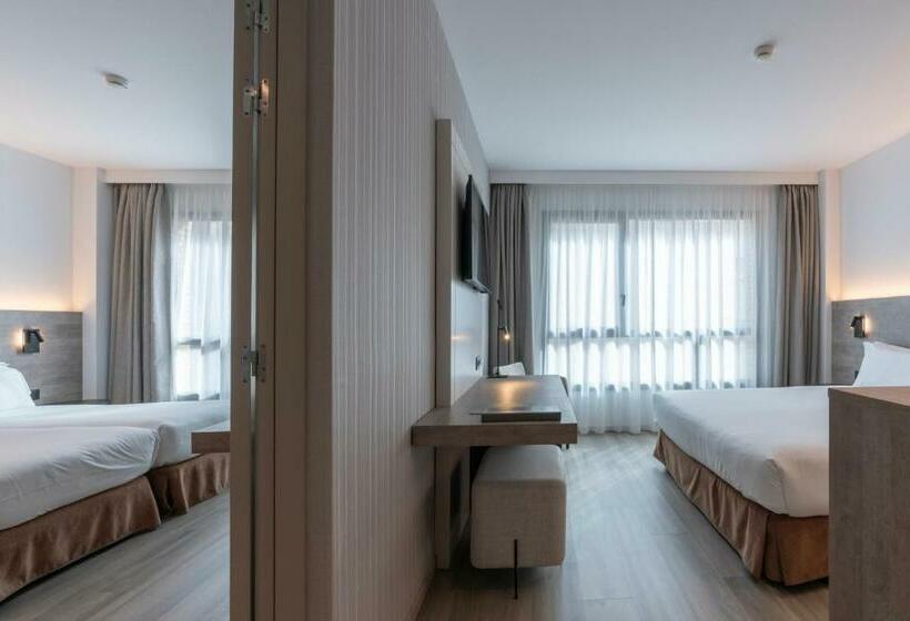 Семейный Номер, Attica 21 Barcelona Mar