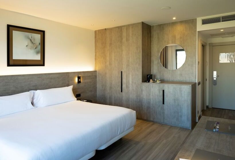 Номер Премиум, Attica 21 Barcelona Mar