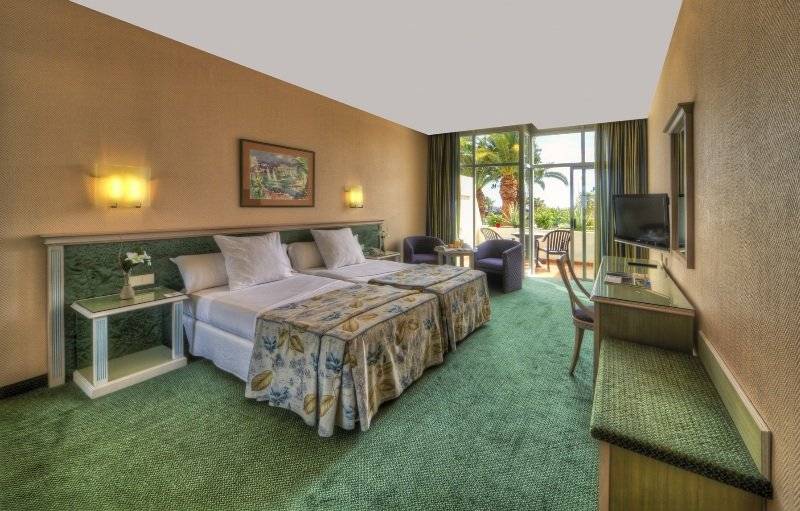 标准间, Beatriz Costa & Spa