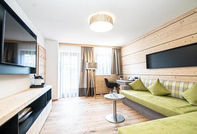 Superior Suite, Der Postwirt