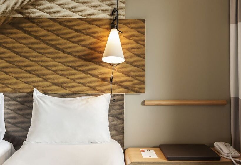 스탠다드 룸, Ibis Birmingham Bordesley Circus