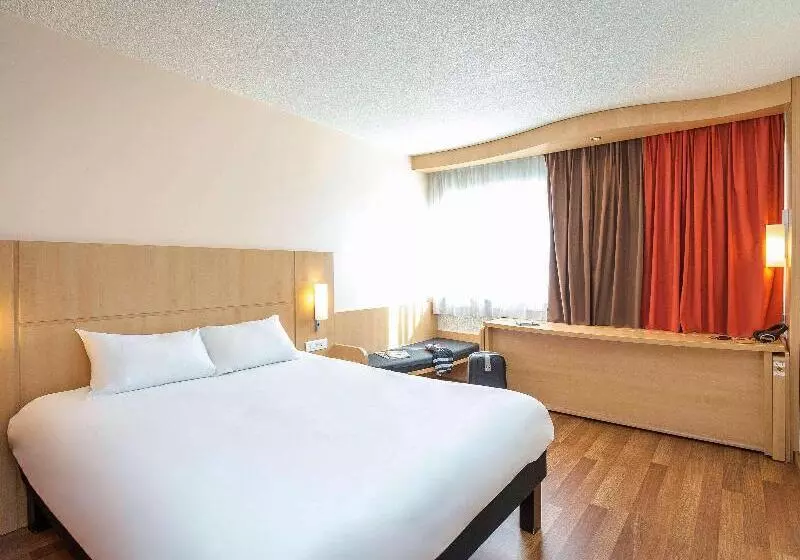ダブルベッドスタンダードルーム, Ibis Cavaillon Portes Du Luberon