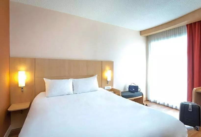 ダブルベッドスタンダードルーム, Ibis Cavaillon Portes Du Luberon