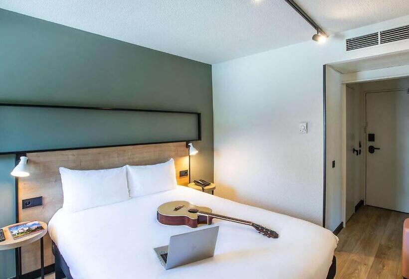 غرفة قياسية, Ibis Guimaraes