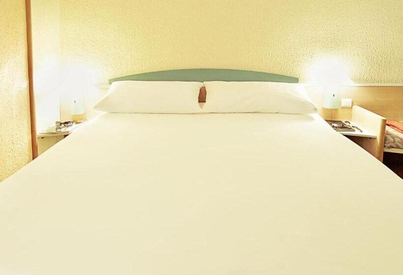 غرفة قياسية, Ibis Guimaraes