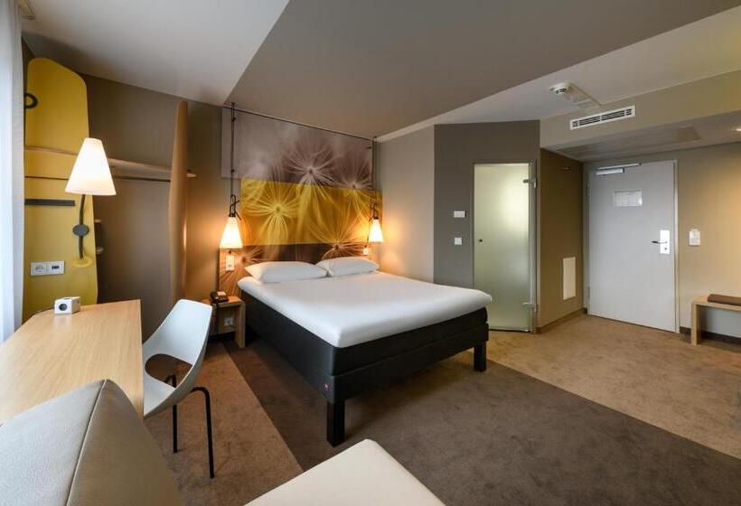 غرفة عائلية, Ibis Luebeck City