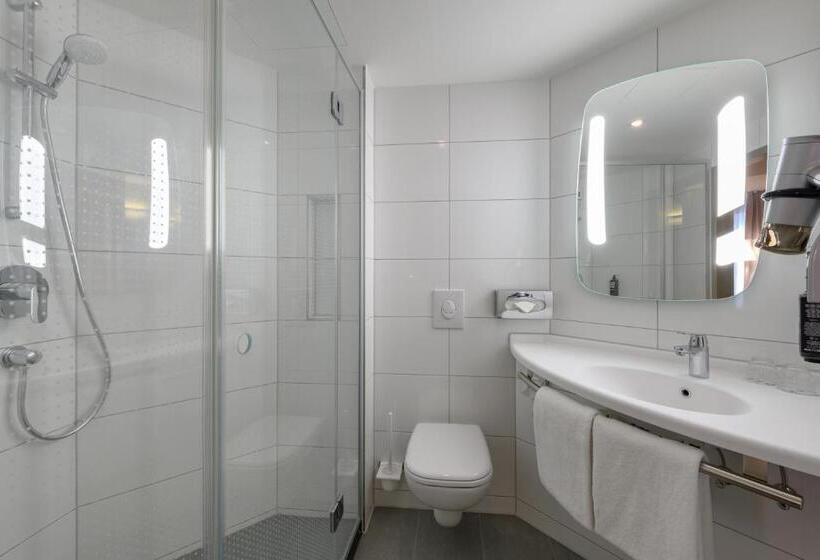 חדר סטנדרט עם מרפסת, Ibis Luebeck City