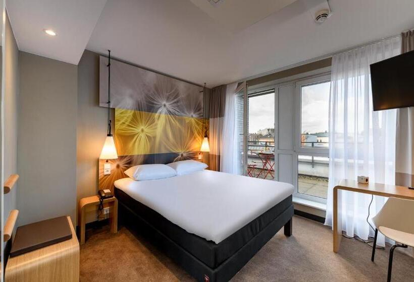 غرفة قياسية مزوَّدة بشُرفة, Ibis Luebeck City