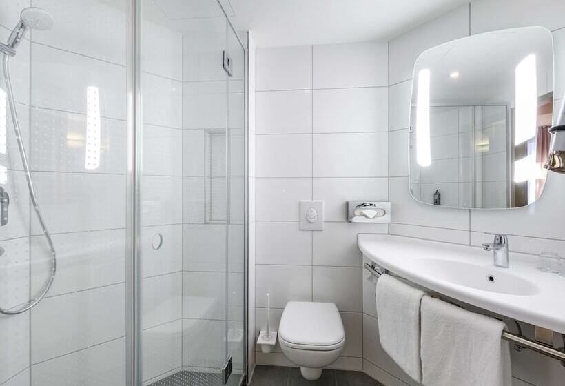 חדר משפחתי, Ibis Luebeck City