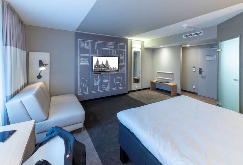 חדר משפחתי, Ibis Luebeck City