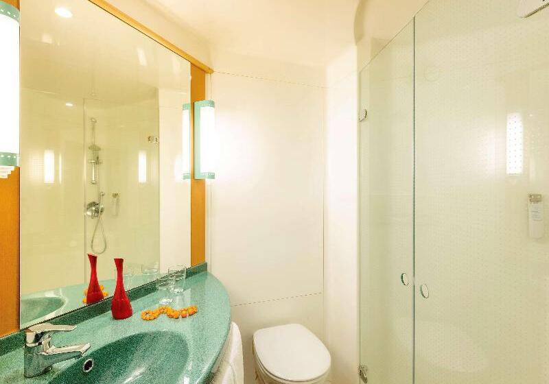 Номер Стандарт, Ibis Luebeck City
