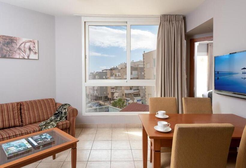 סוויטת ג'וניור, Arena By The Beach