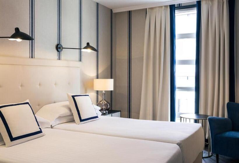 Номер Стандарт, Mercure Jardines De Albia