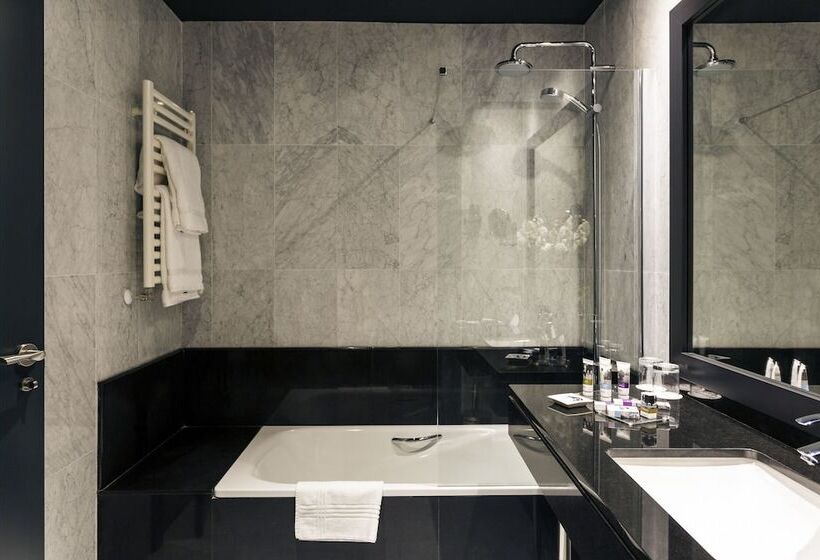 패밀리 룸, Mercure Jardines De Albia