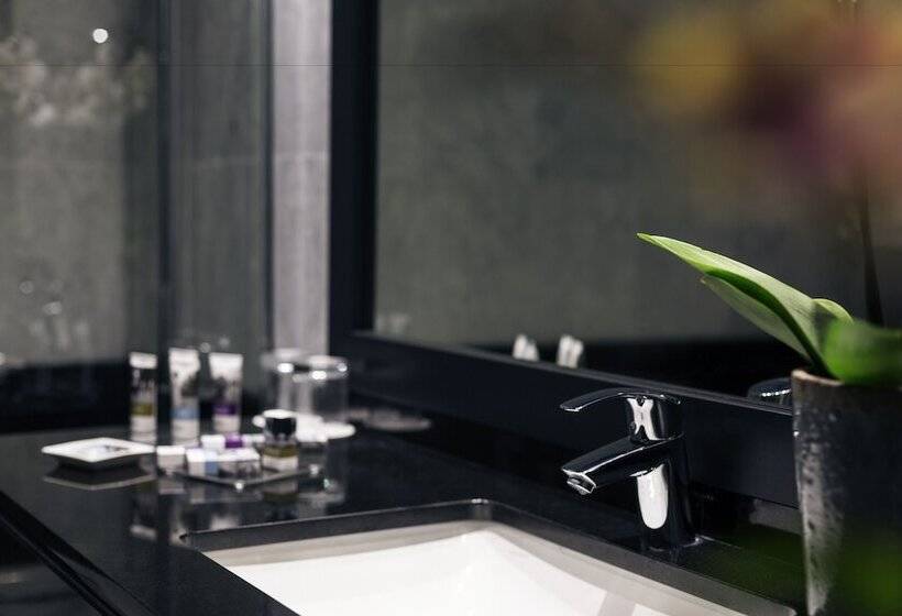 Семейный Номер, Mercure Jardines De Albia